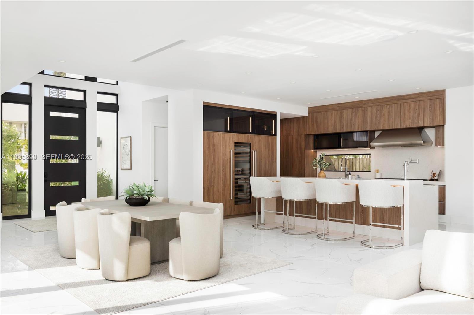 PINECREST VILLAS - Residential