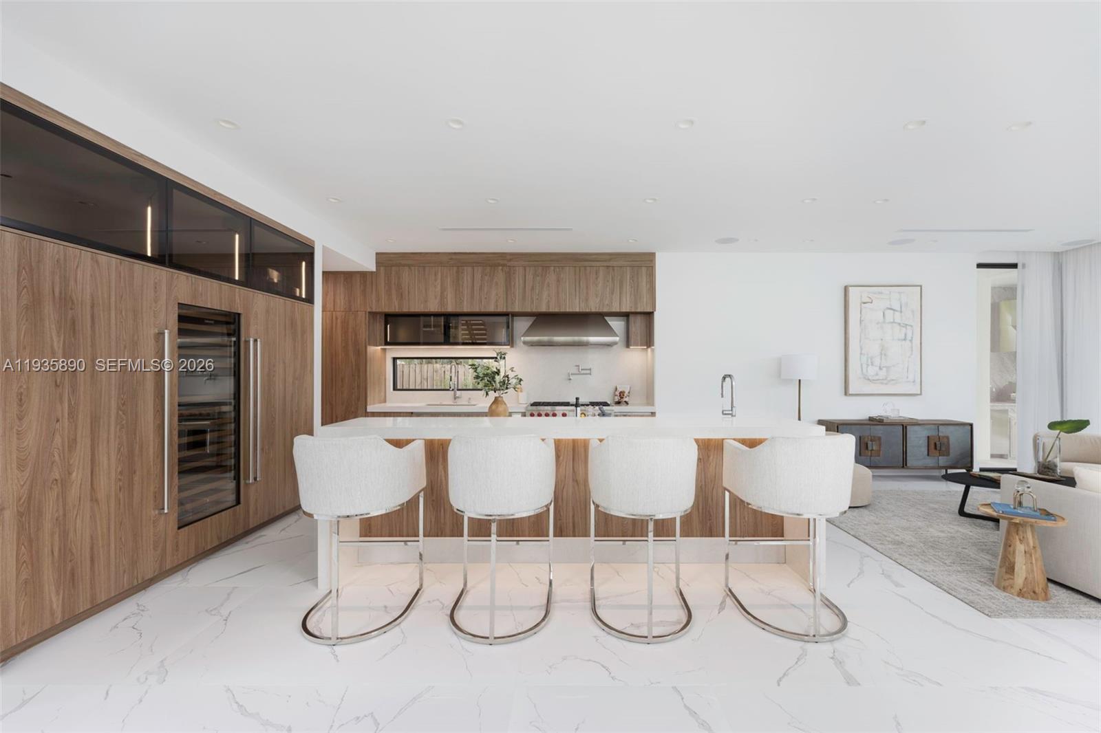 PINECREST VILLAS - Residential