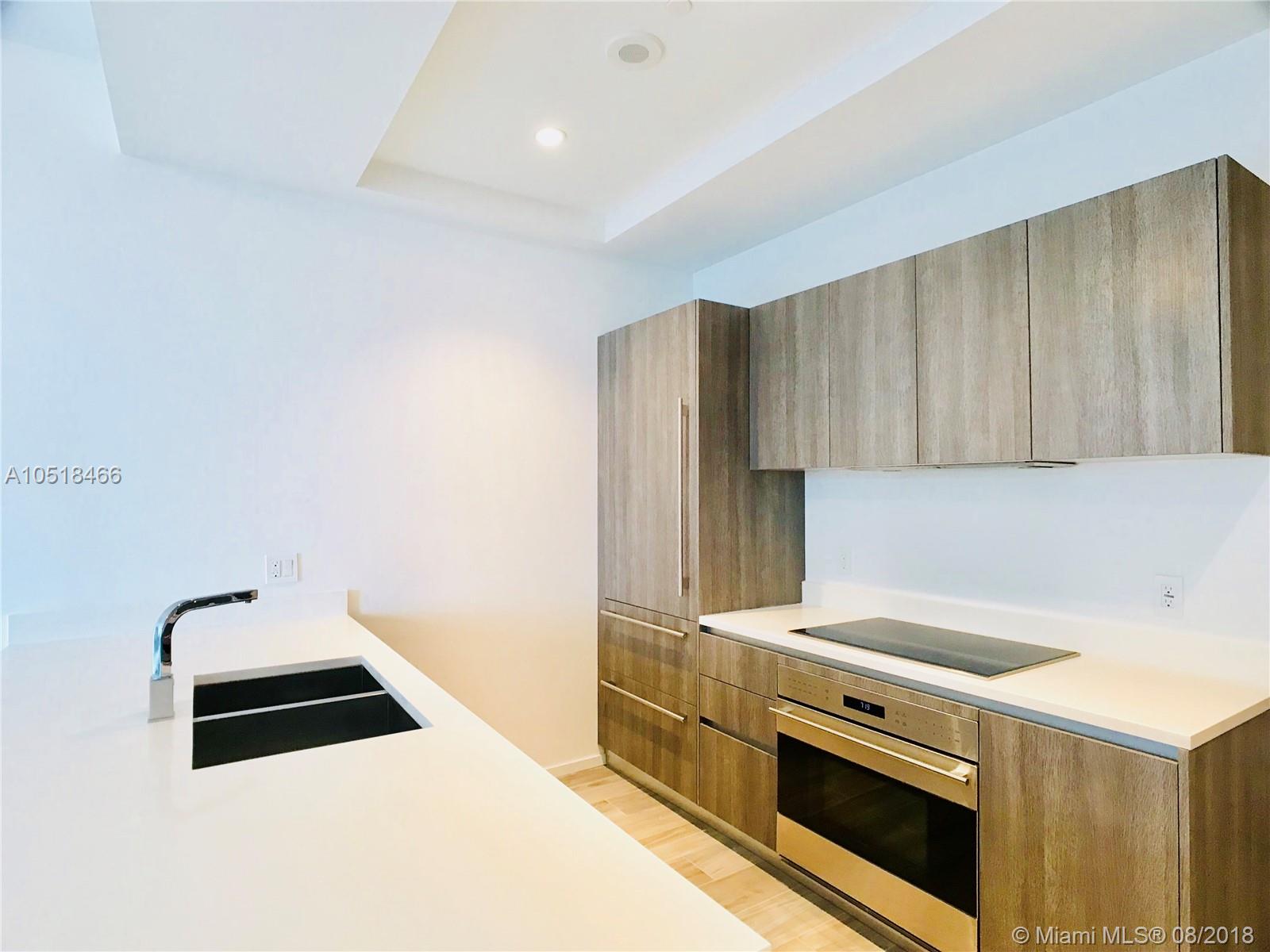 SLS LUX - Residential Lease