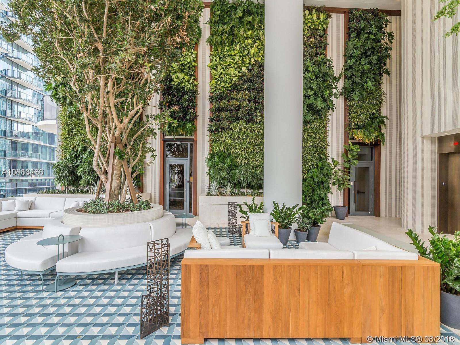 SLS LUX - Residential Lease