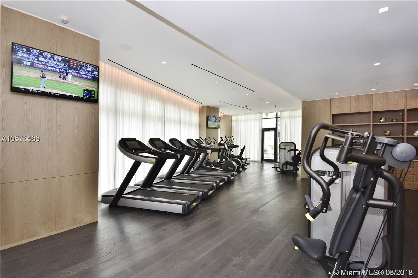 SLS LUX - Residential Lease