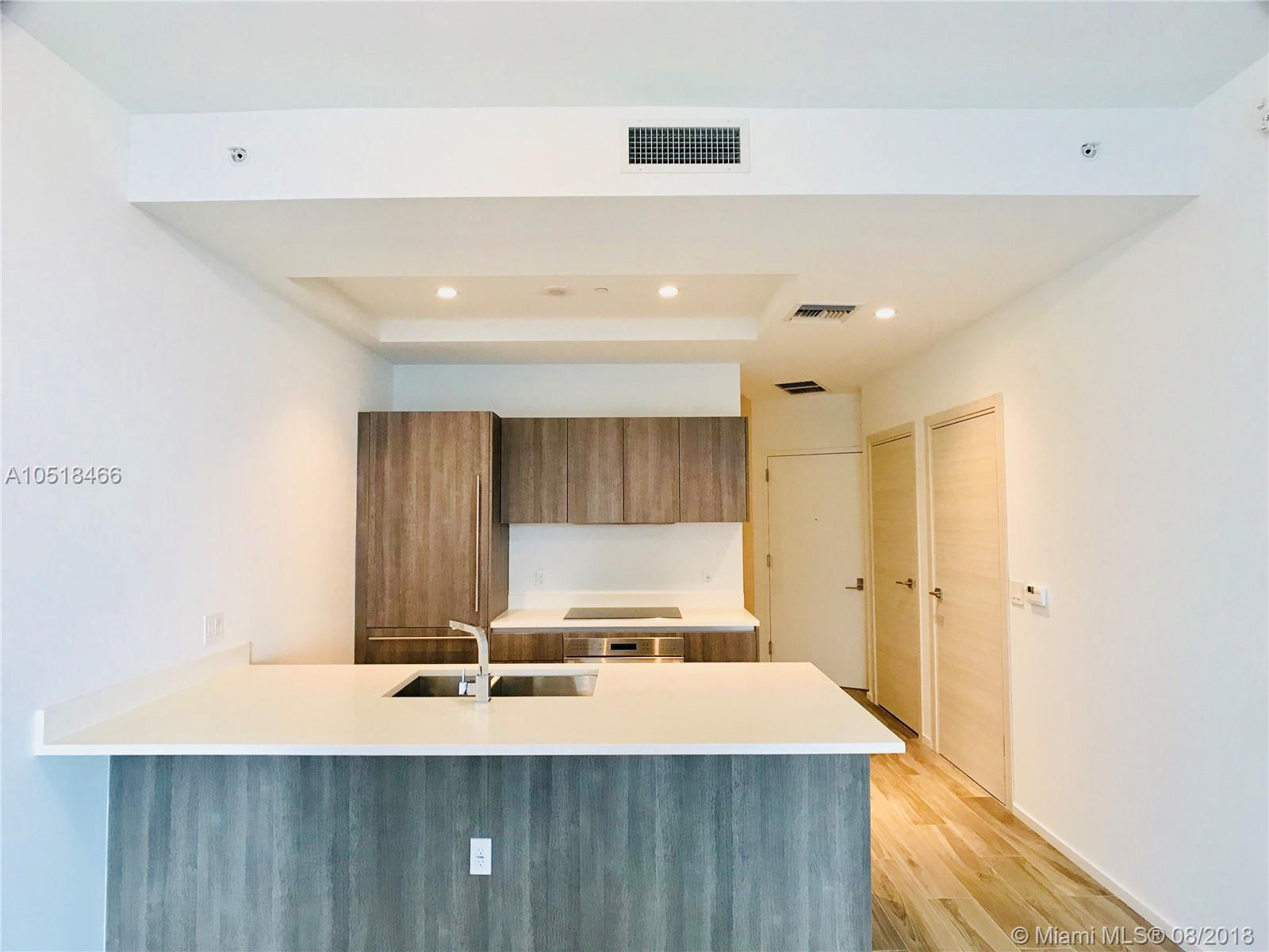 SLS LUX - Residential Lease