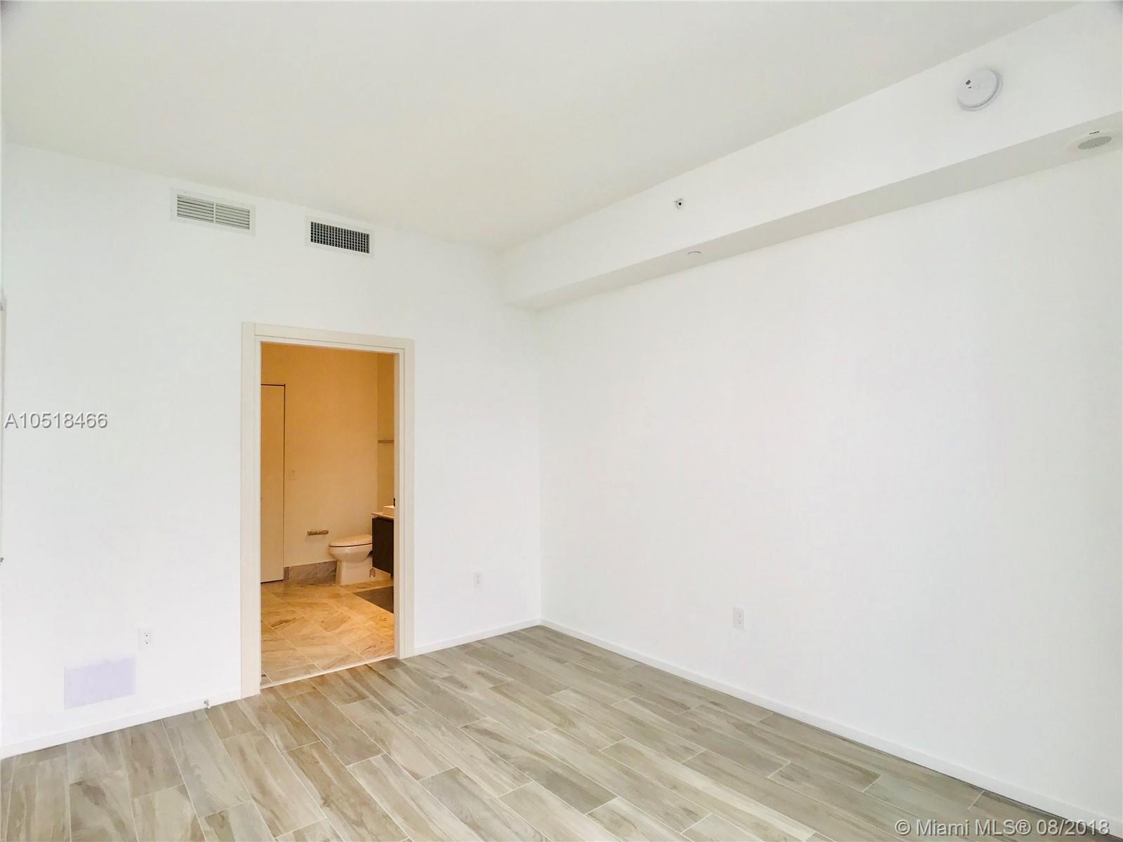 SLS LUX - Residential Lease