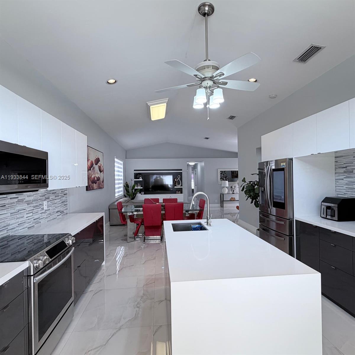 SILVER LAKES PHASE III RE - Residential