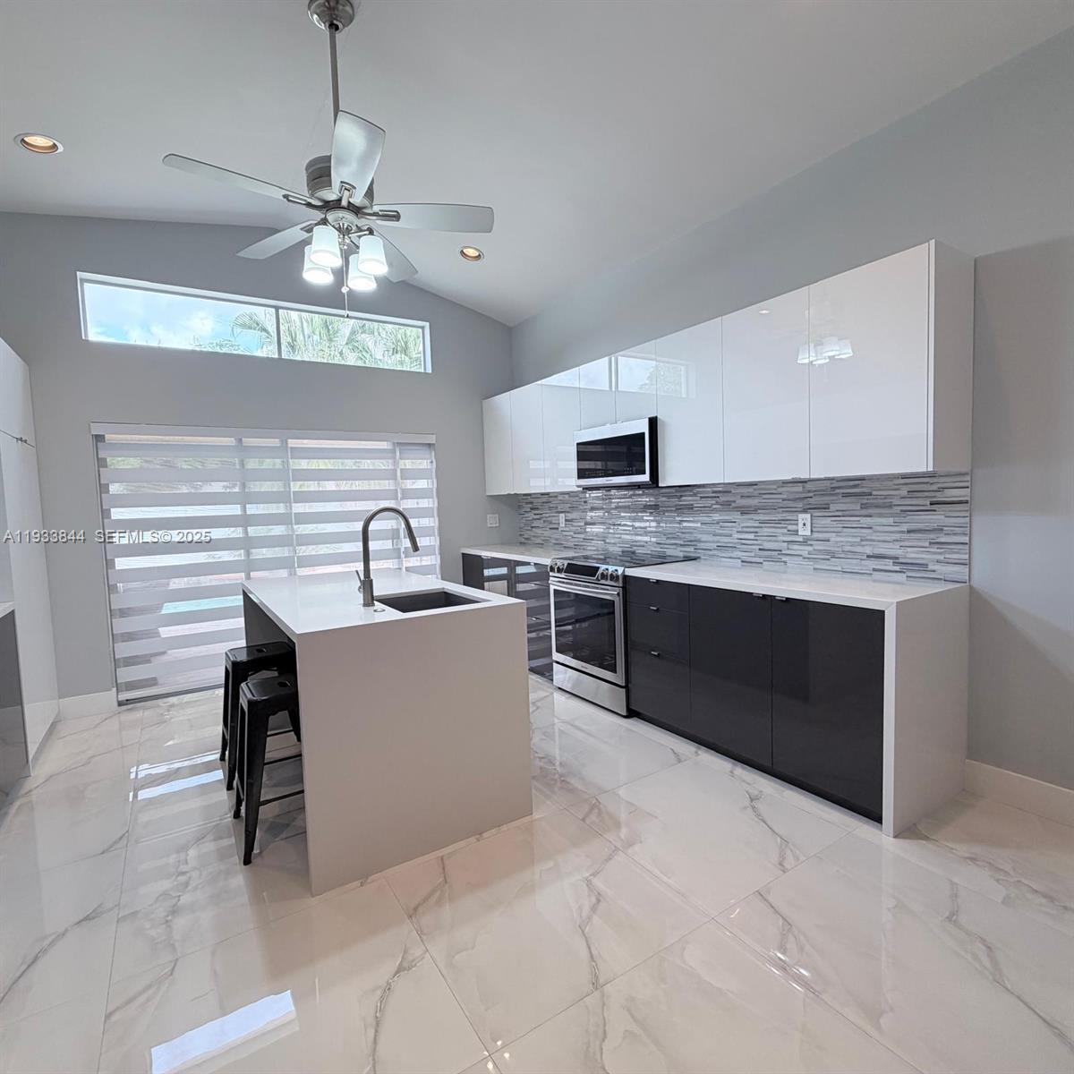 SILVER LAKES PHASE III RE - Residential