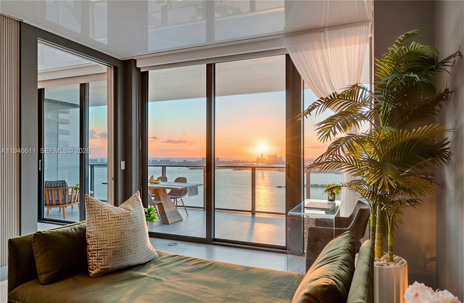 PARAISO BAY CONDO - Residential