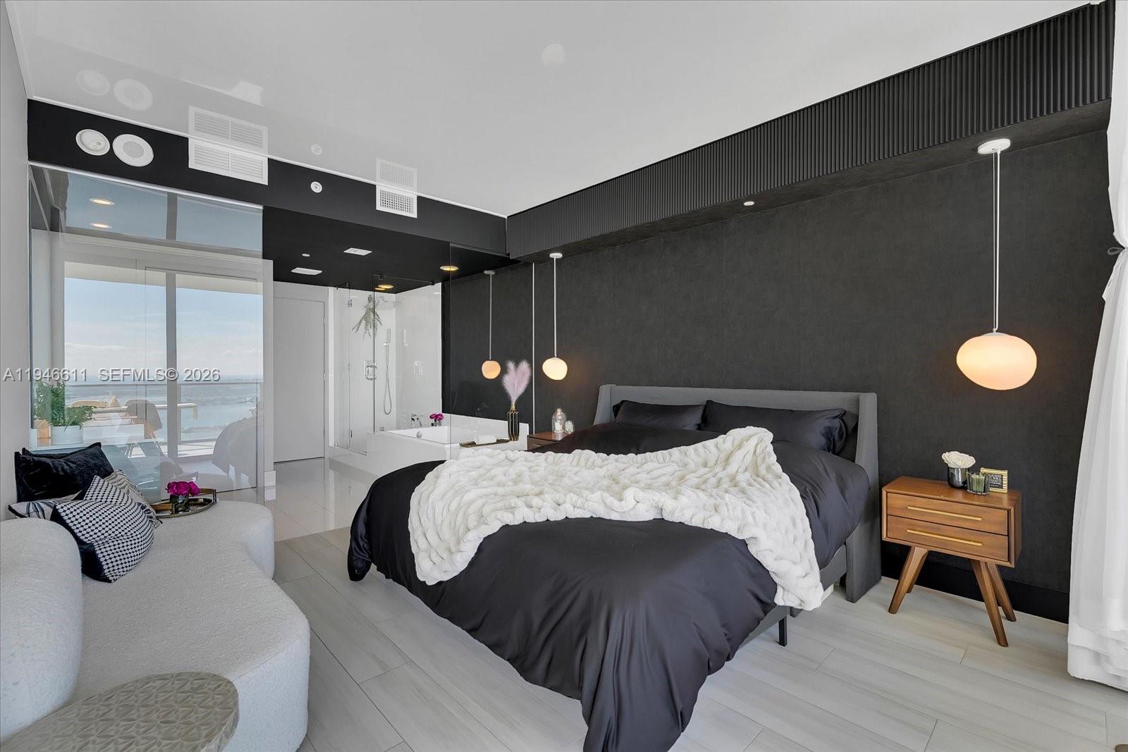 PARAISO BAY CONDO - Residential