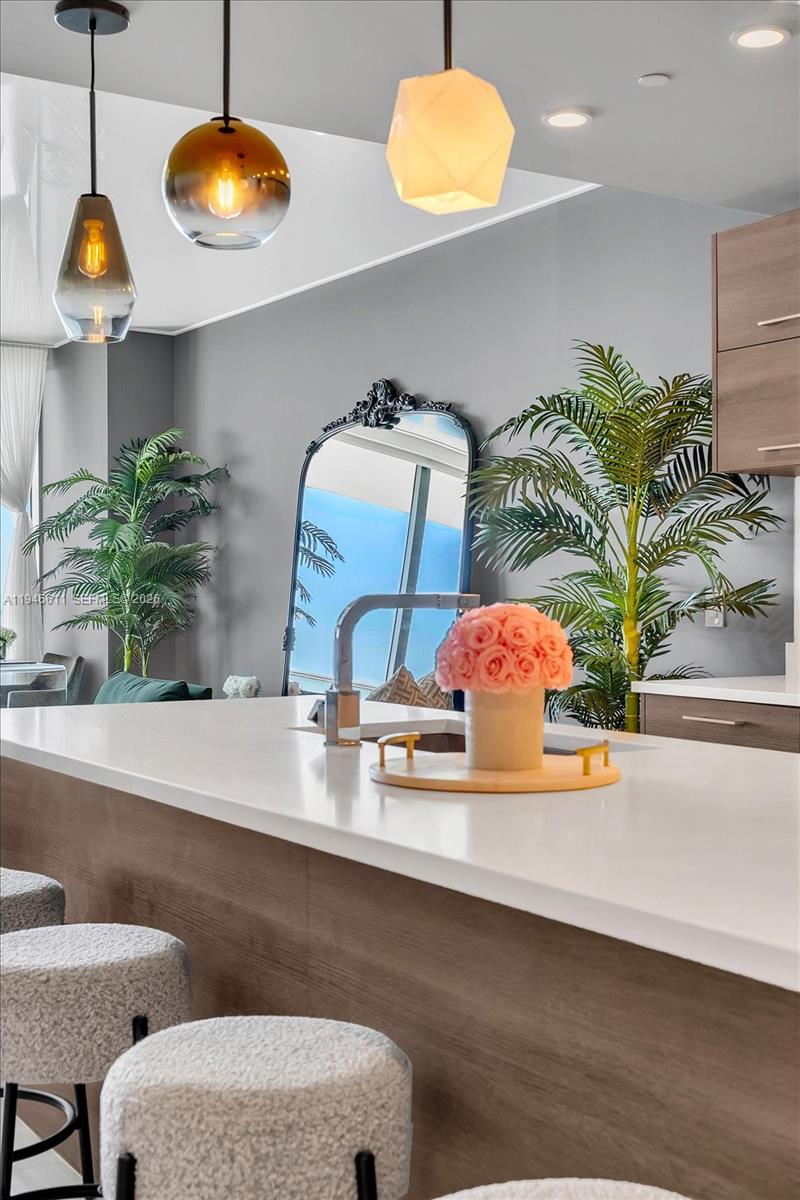 PARAISO BAY CONDO - Residential