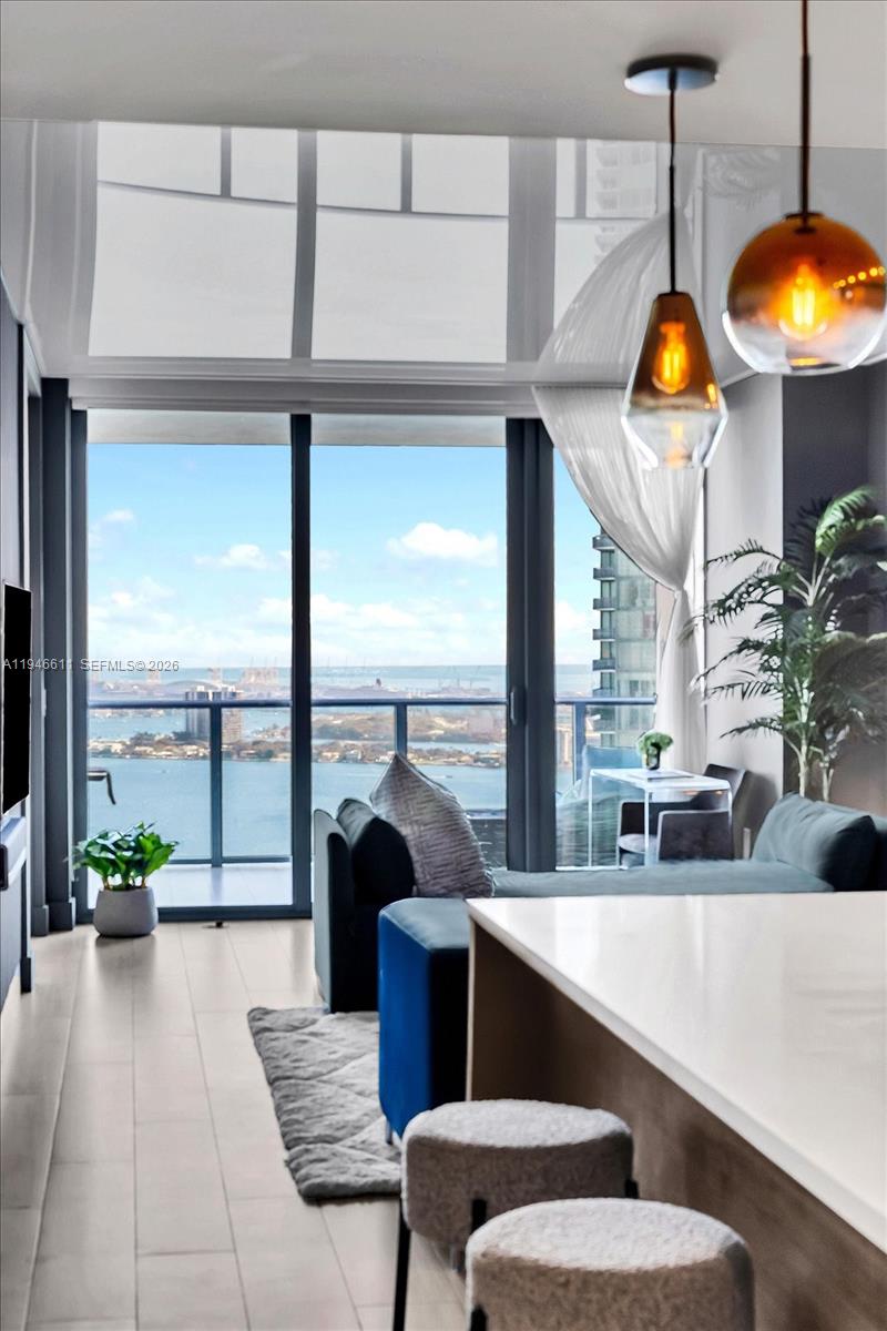 PARAISO BAY CONDO - Residential