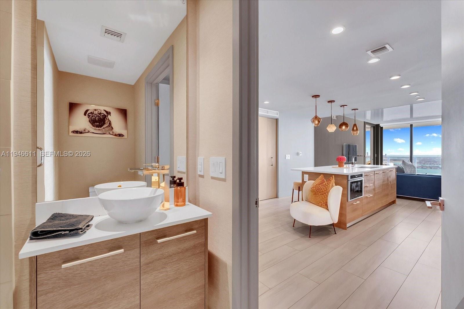 PARAISO BAY CONDO - Residential