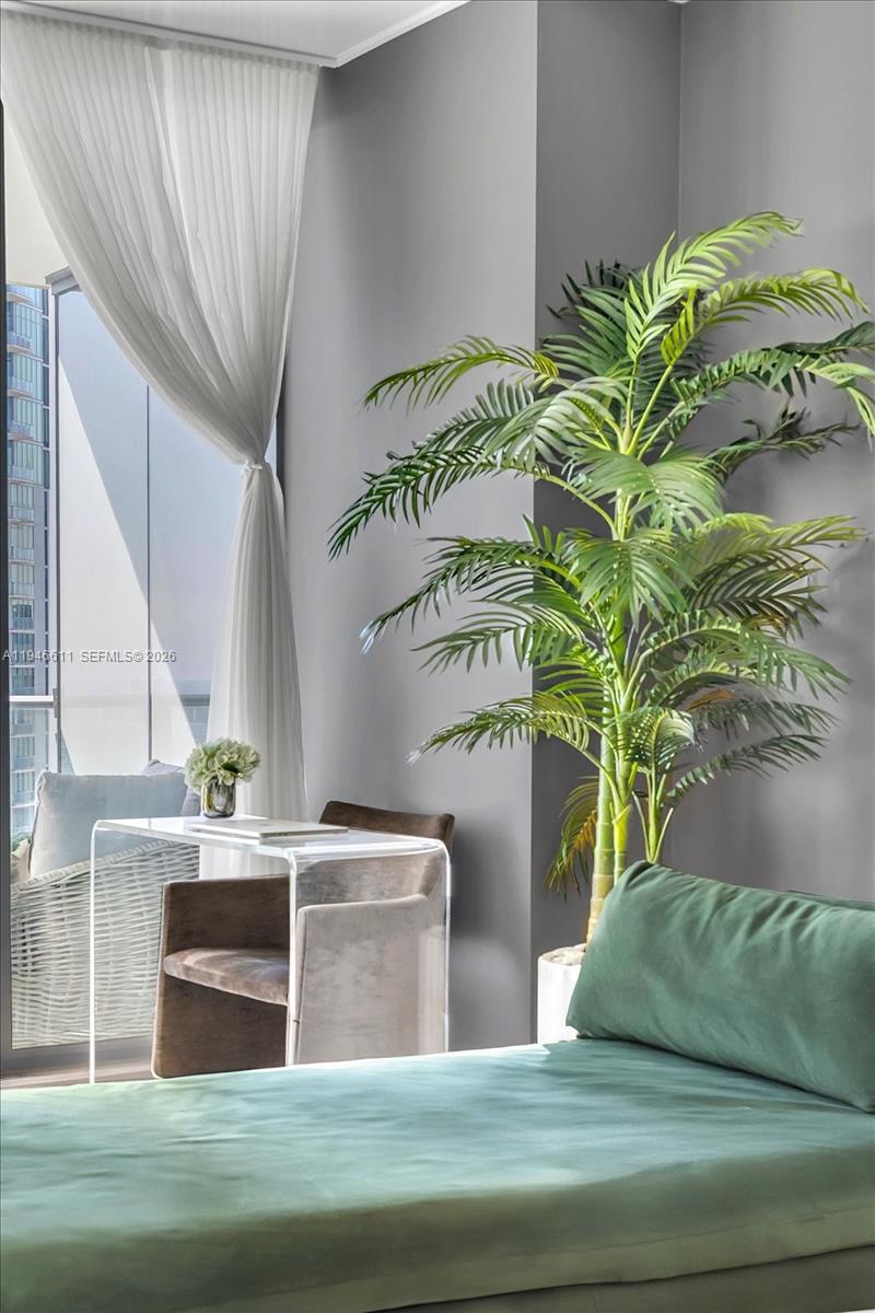 PARAISO BAY CONDO - Residential