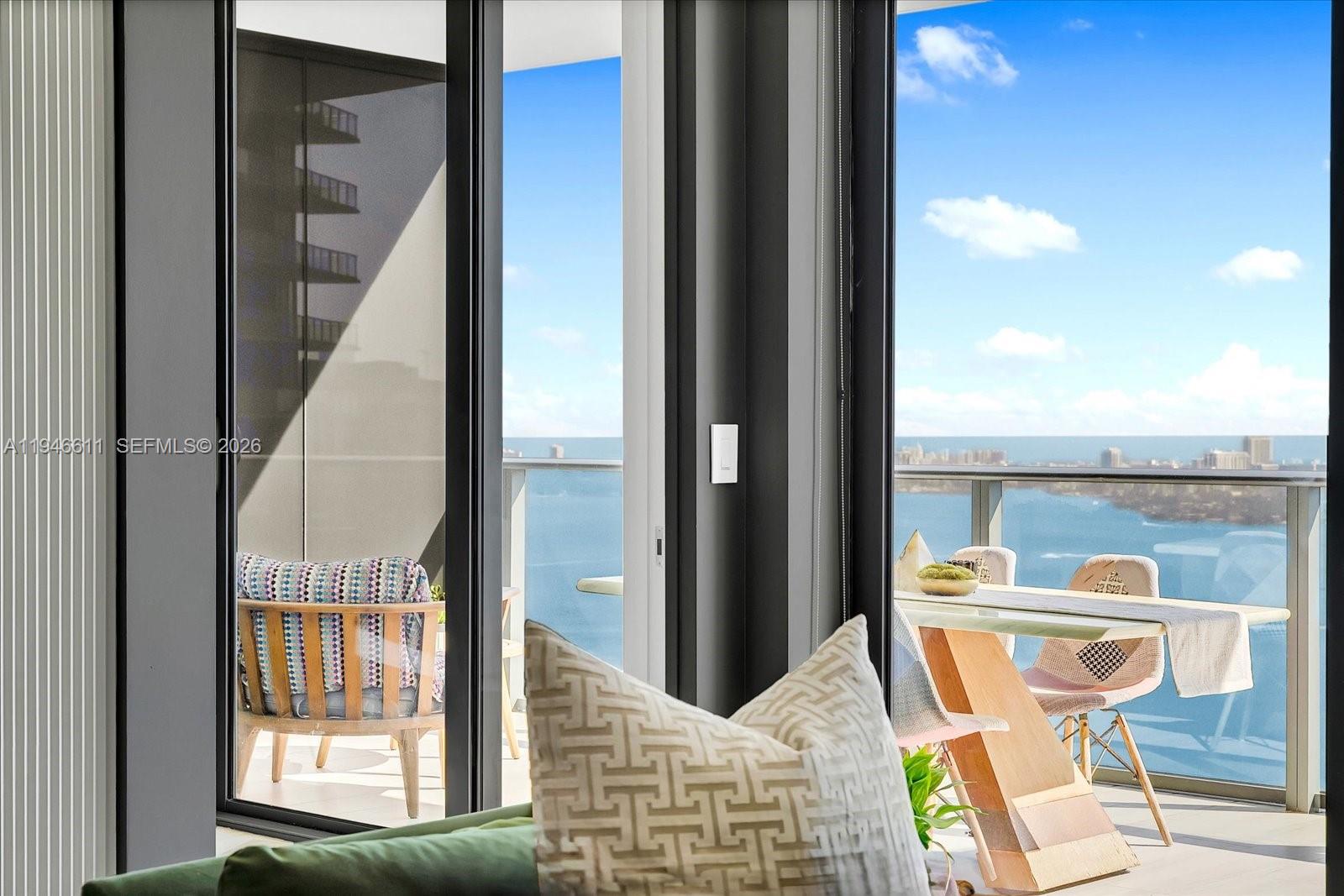 PARAISO BAY CONDO - Residential