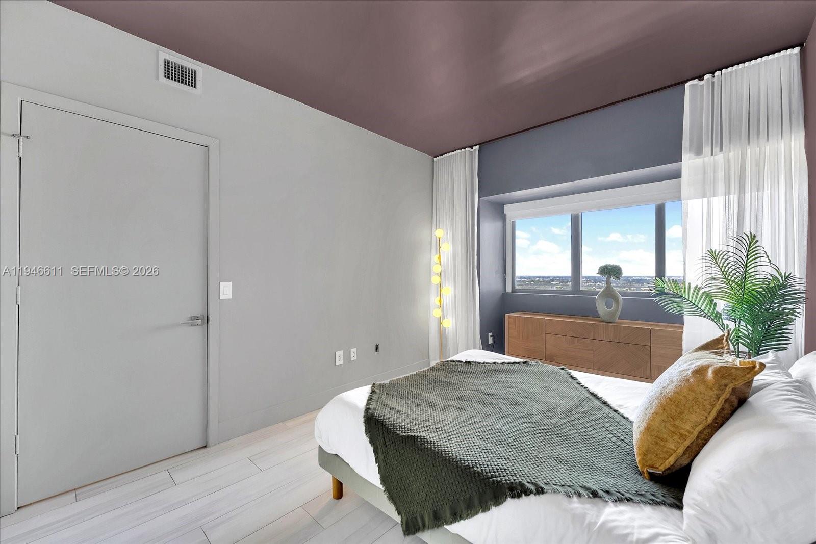 PARAISO BAY CONDO - Residential