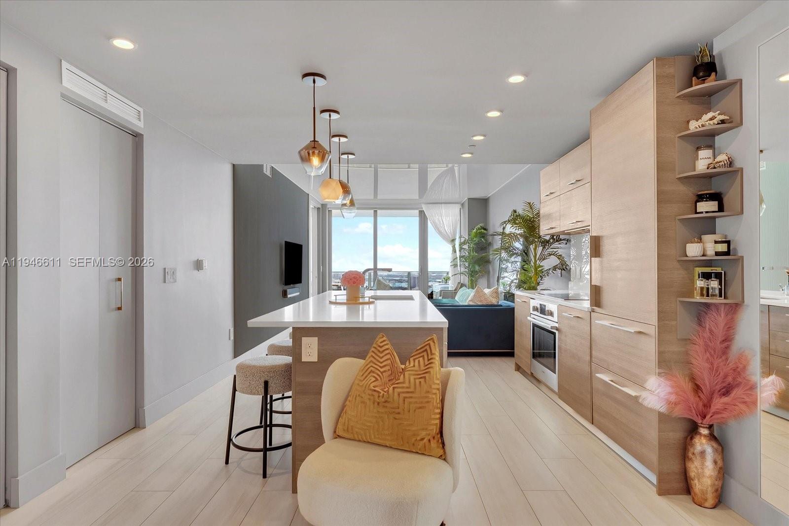 PARAISO BAY CONDO - Residential