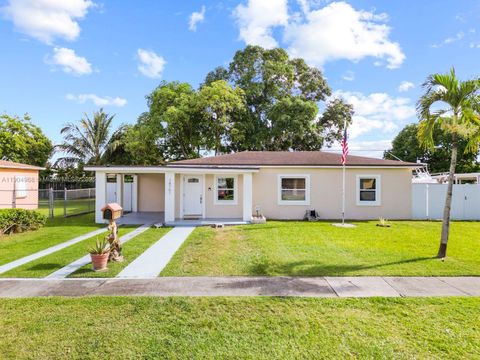 14761 Pierce St Miami FL 33176