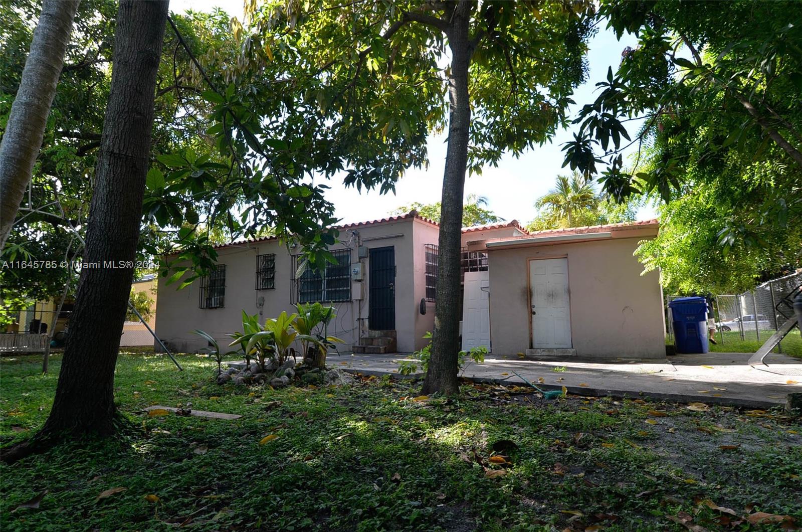 BRENTWOOD - Residential