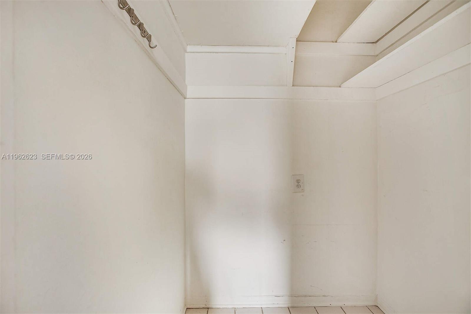 835 MERIDIAN CONDO - Residential Lease