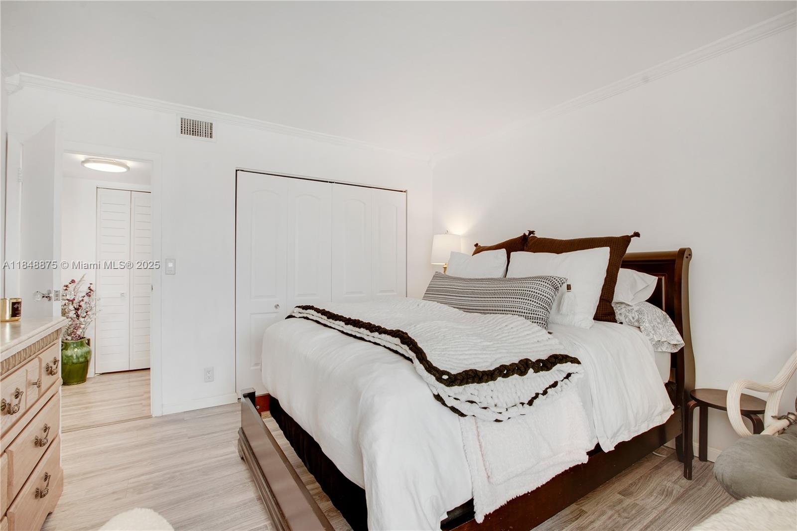 CORONADO CONDO- TOWER II - Residential