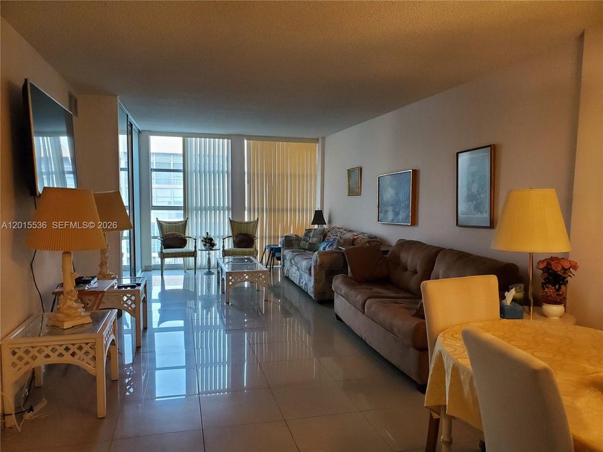 Super nice remodeled unit with a updated kitchen and bathrooms. Porcelain floor around a unit and just pained. Fully furnished. Nice view to the canal. Rent from day 1 !!!!  Best area around. Across from park an 5 min from beach and shops.