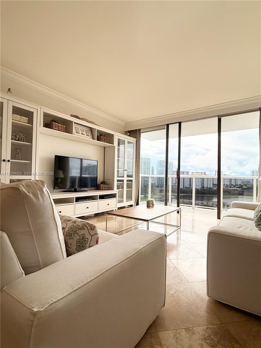 AVENTURA ELDORADO CONDO - Residential Lease