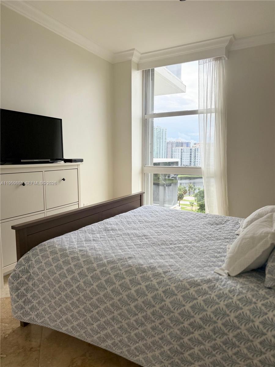 AVENTURA ELDORADO CONDO - Residential Lease