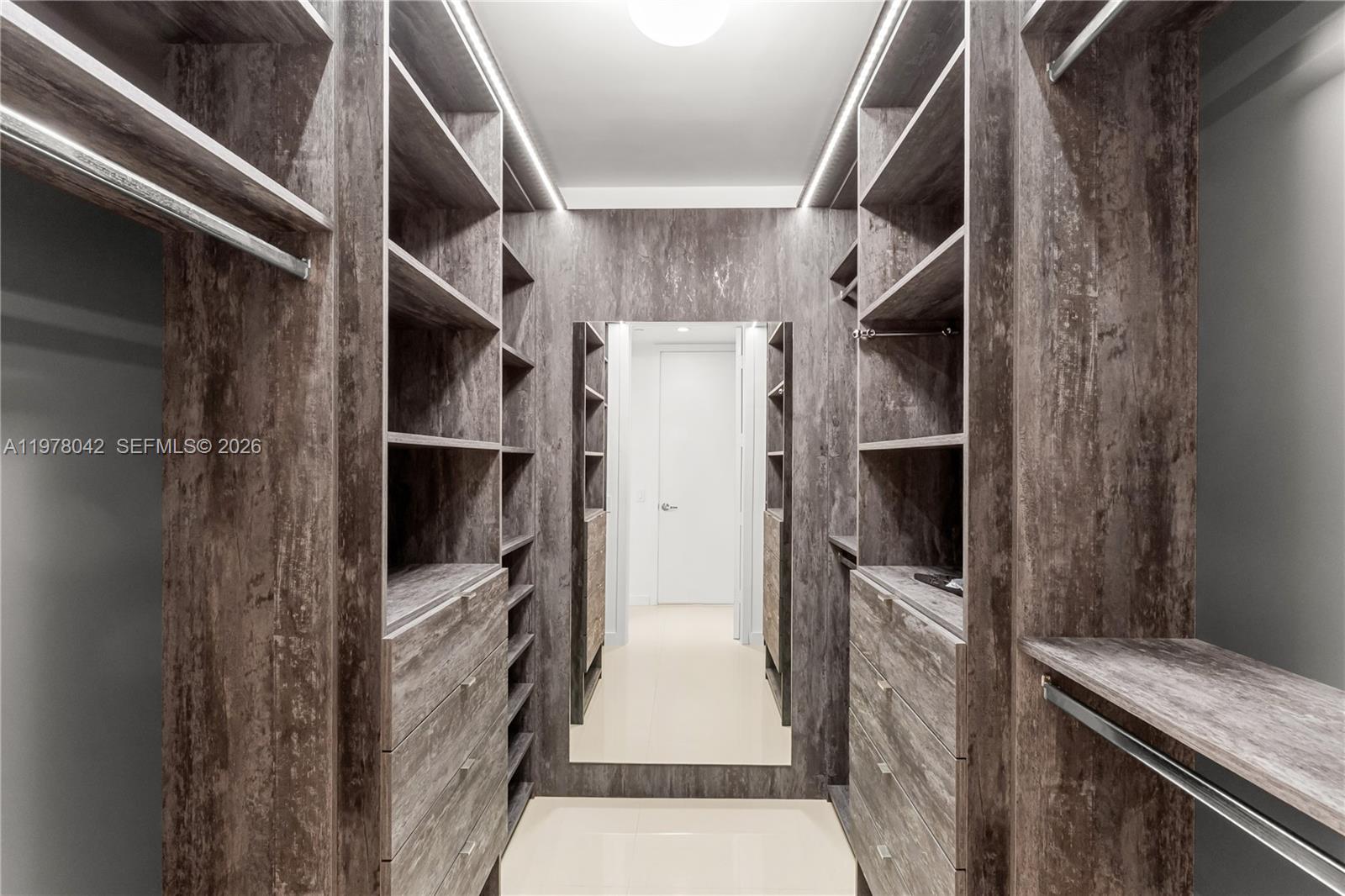 MARQUIS CONDO - Residential Lease