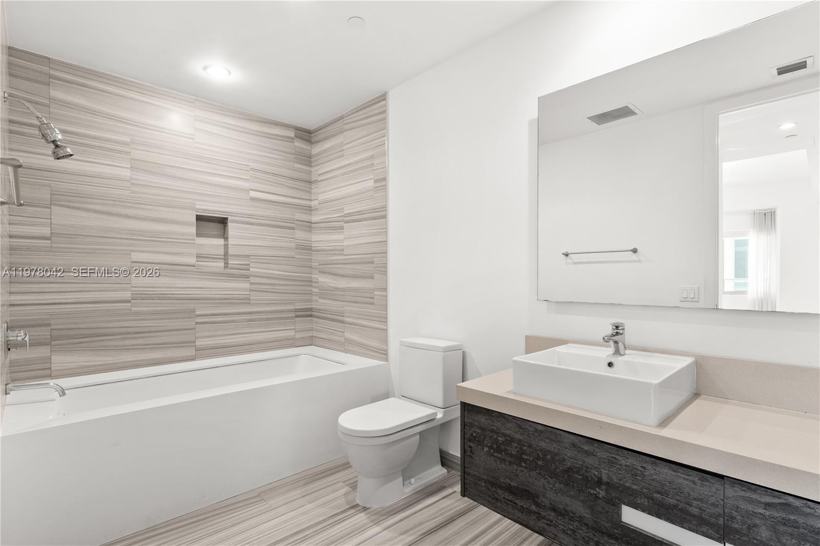 MARQUIS CONDO - Residential Lease