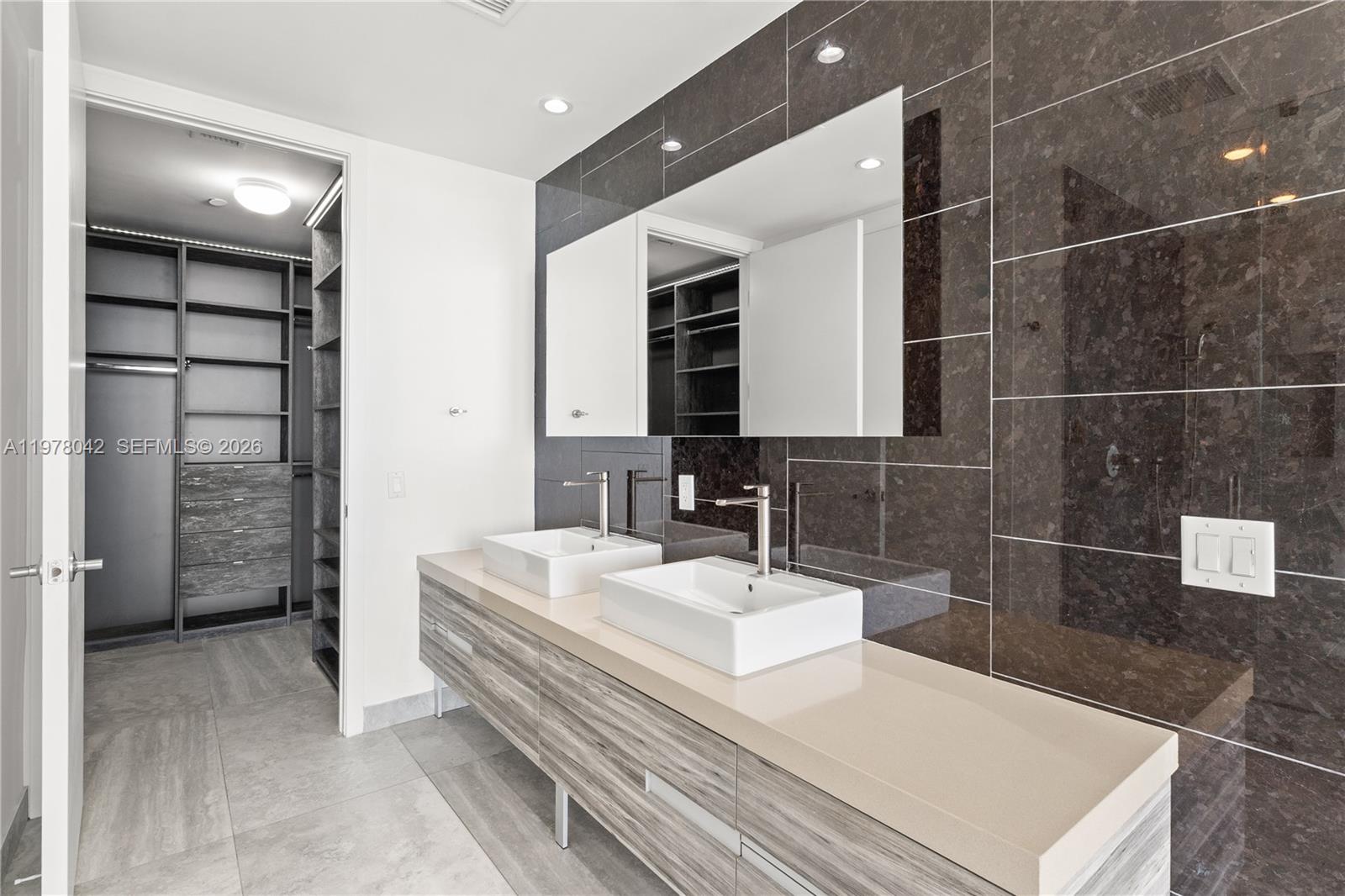 MARQUIS CONDO - Residential Lease