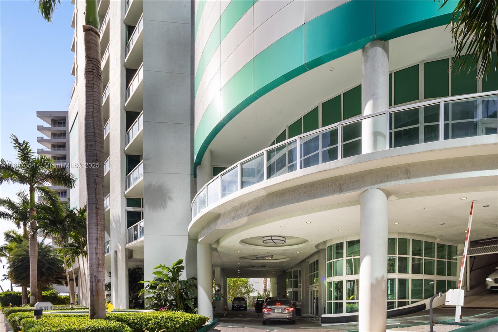 THE EMERALD AT BRICKELL C - Residential