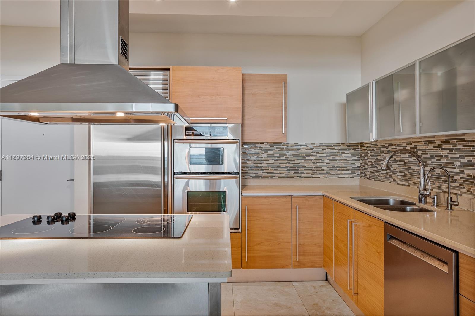 THE EMERALD AT BRICKELL C - Residential