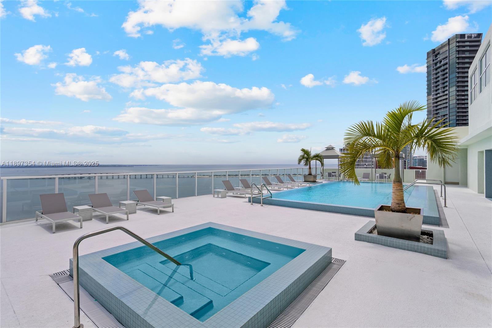 THE EMERALD AT BRICKELL C - Residential