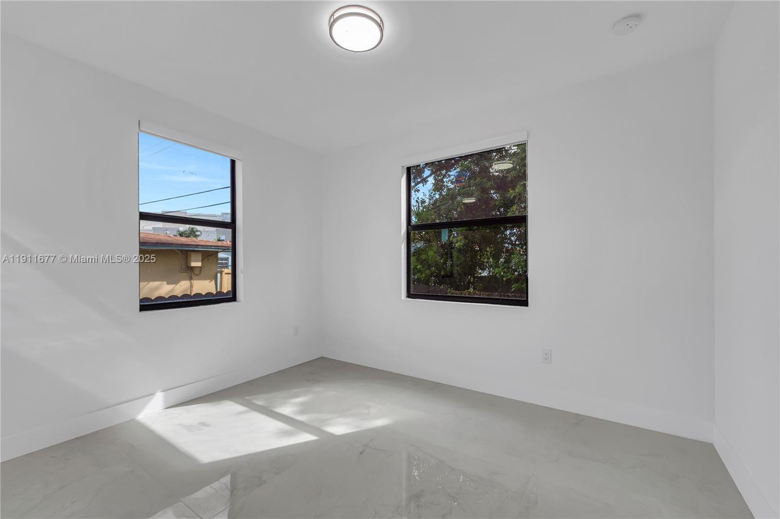 DIXIE PARK - Residential Income