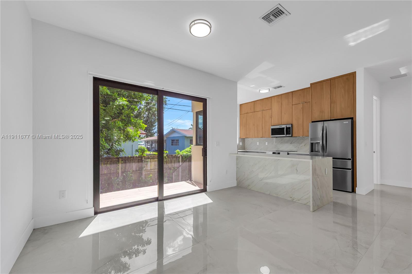 DIXIE PARK - Residential Income