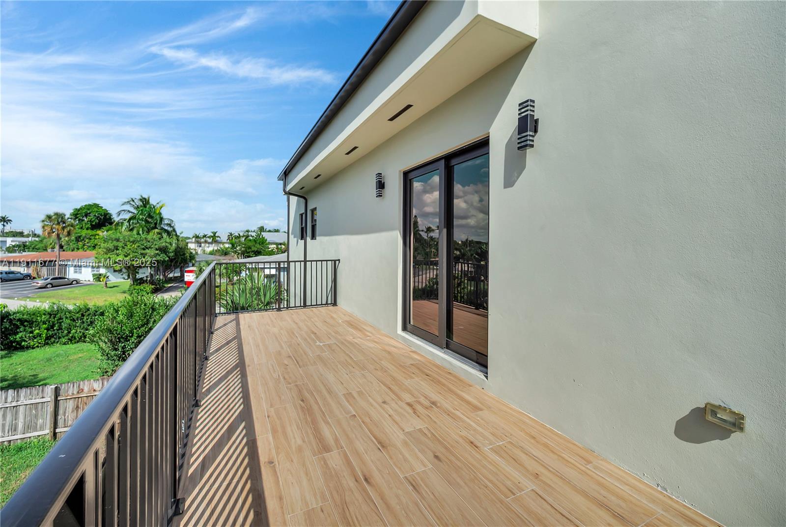 DIXIE PARK - Residential Income