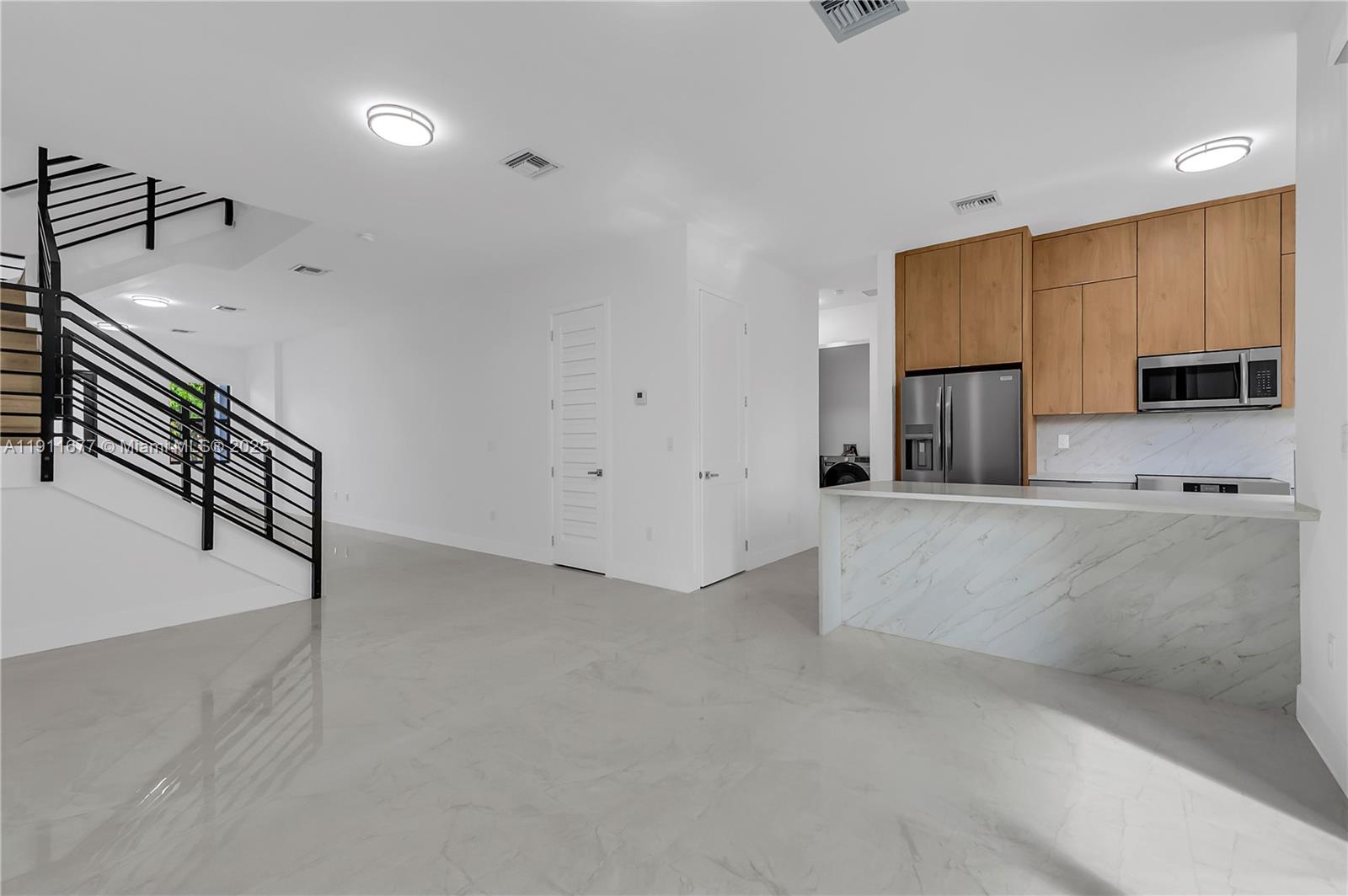 DIXIE PARK - Residential Income