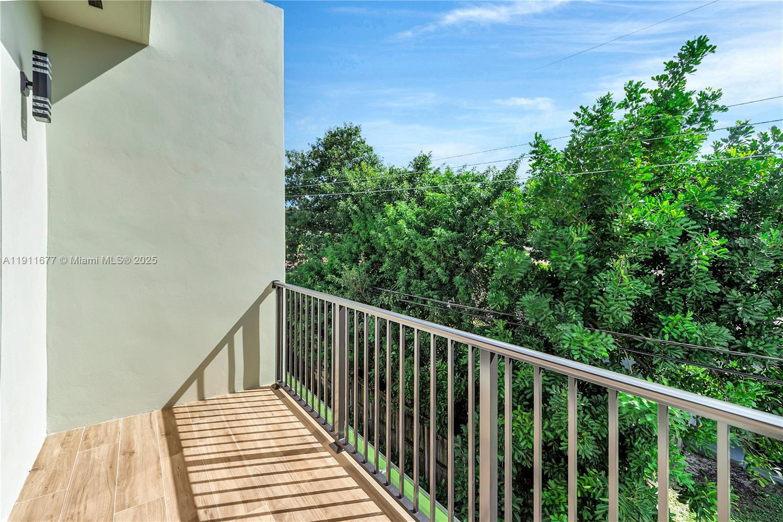 DIXIE PARK - Residential Income