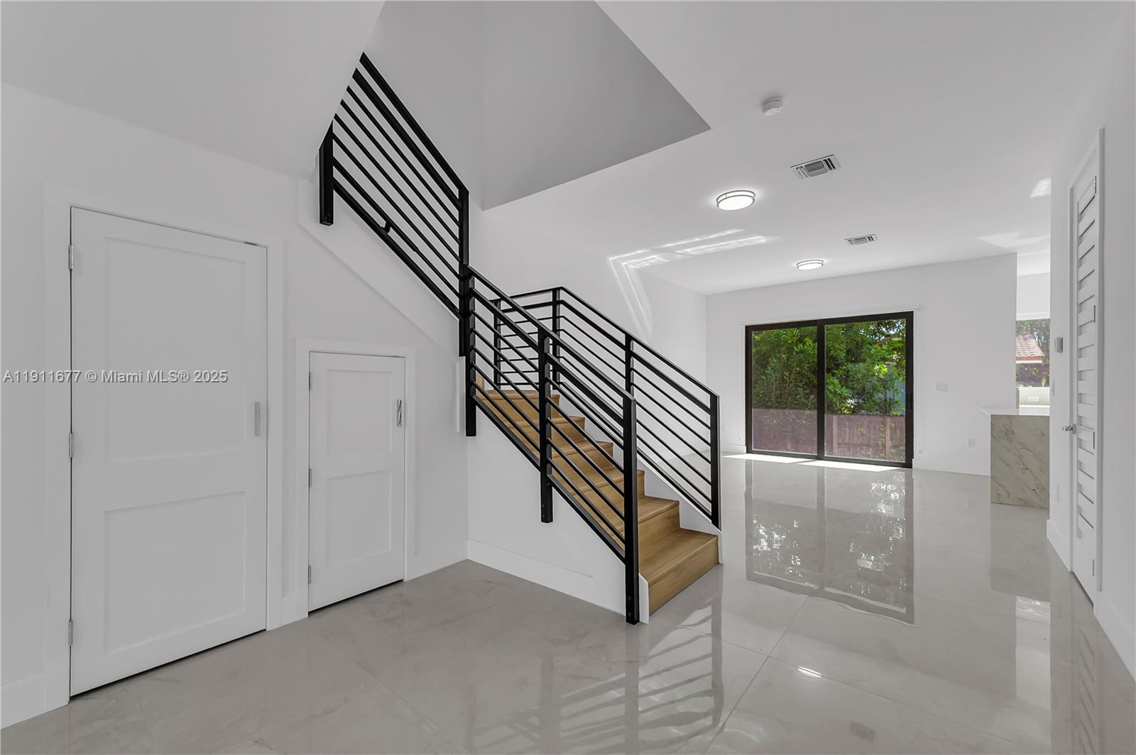 DIXIE PARK - Residential Income