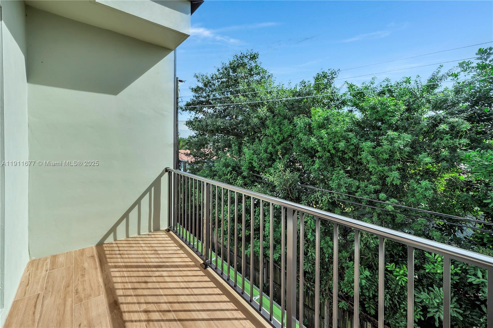 DIXIE PARK - Residential Income