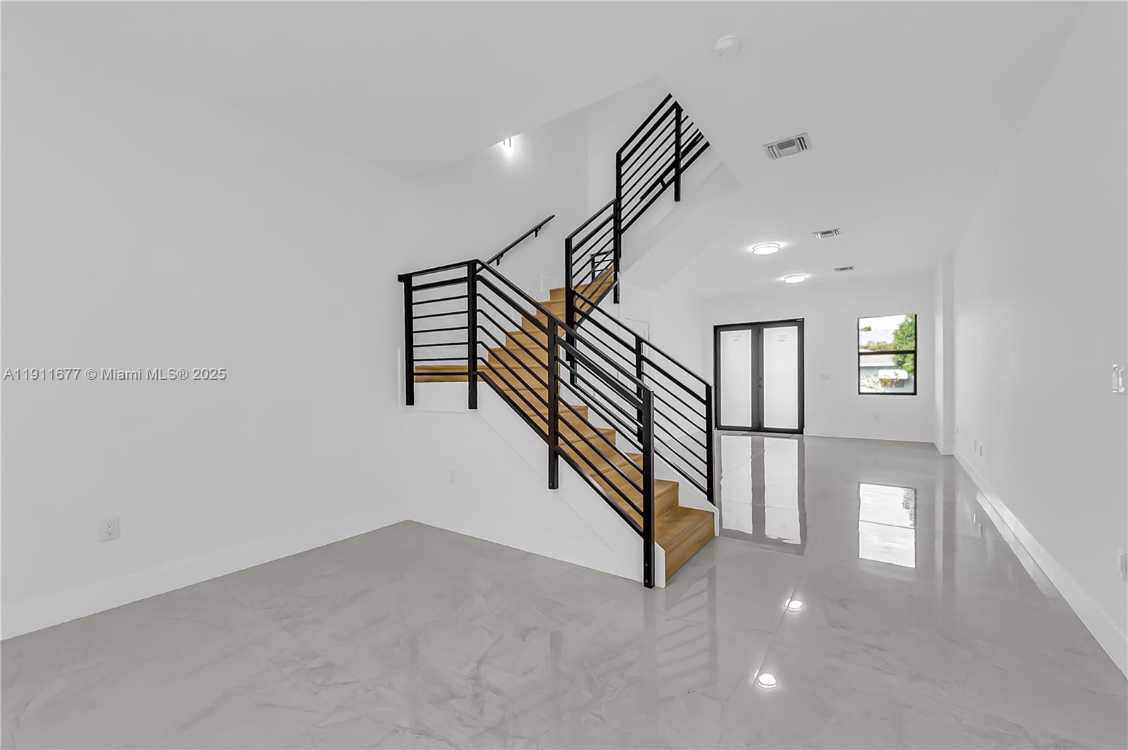 DIXIE PARK - Residential Income