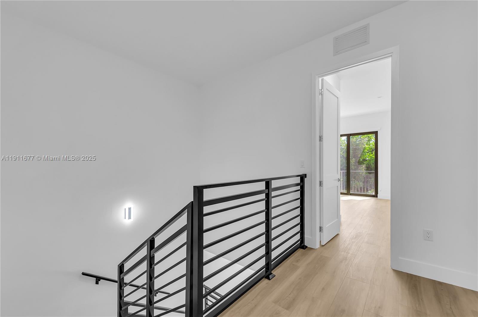 DIXIE PARK - Residential Income