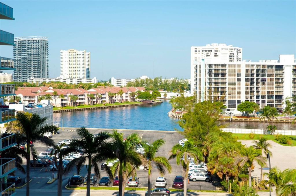 Photo of 3725 S Ocean Dr #717, Hollywood, FL 33019 (MLS # A11828127)