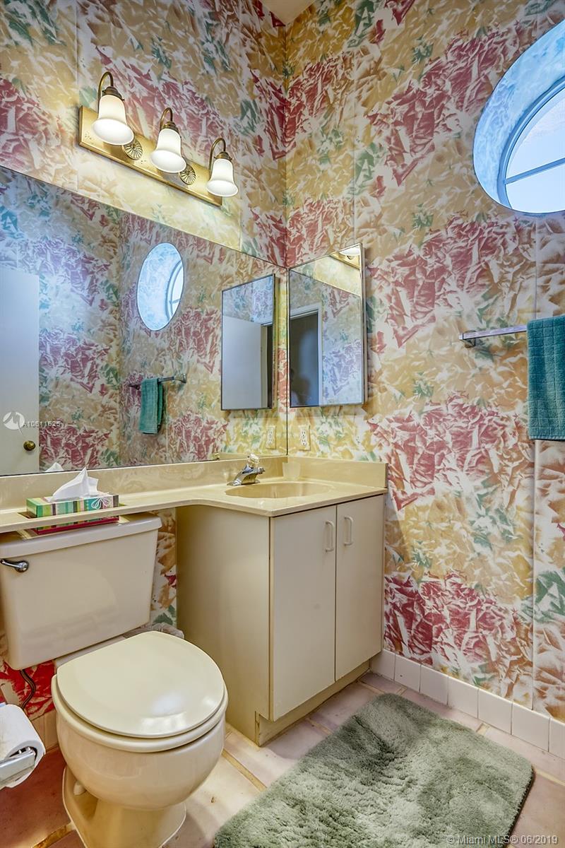 ENCINO AT GRAND PALMS CON - Residential