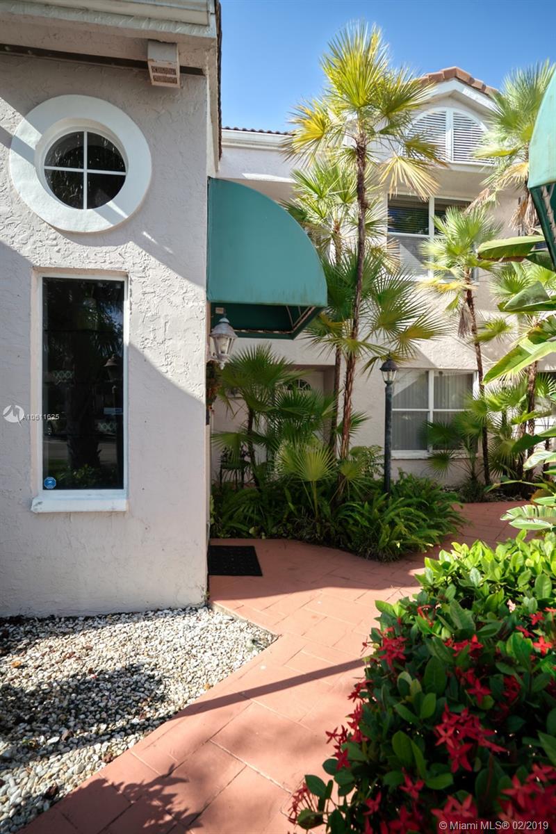 ENCINO AT GRAND PALMS CON - Residential