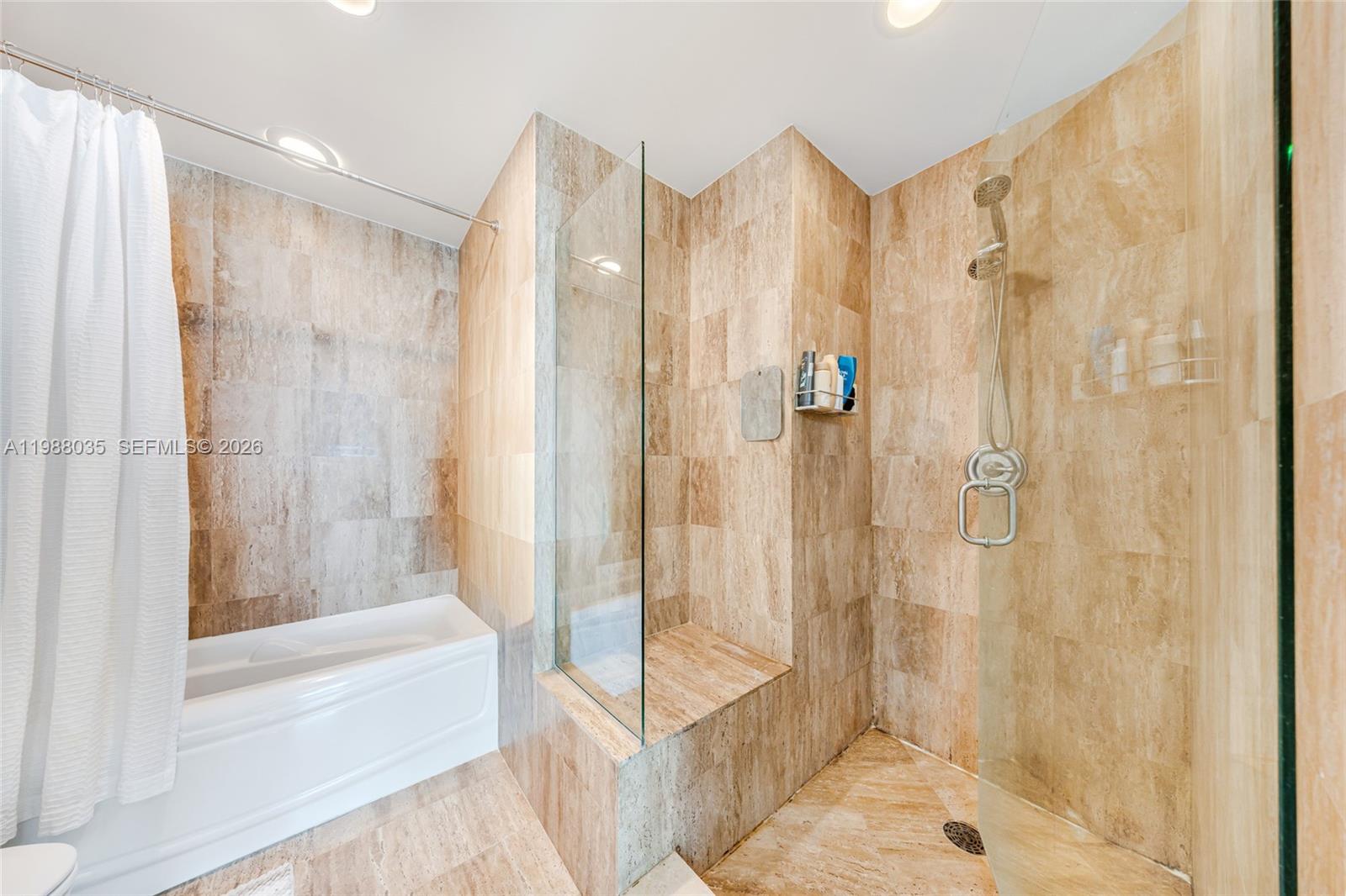 MET 1 CONDO - Residential