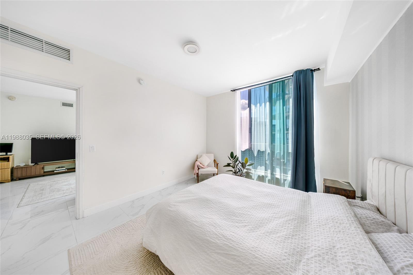 MET 1 CONDO - Residential