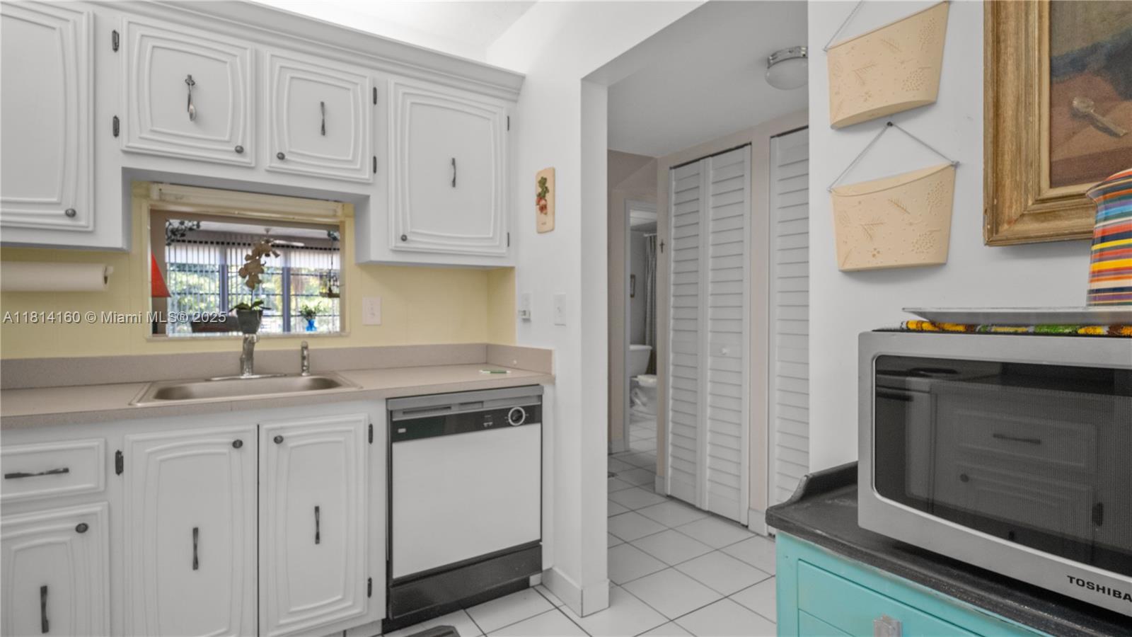 SOMERSET SEVEN CONDO - Residential