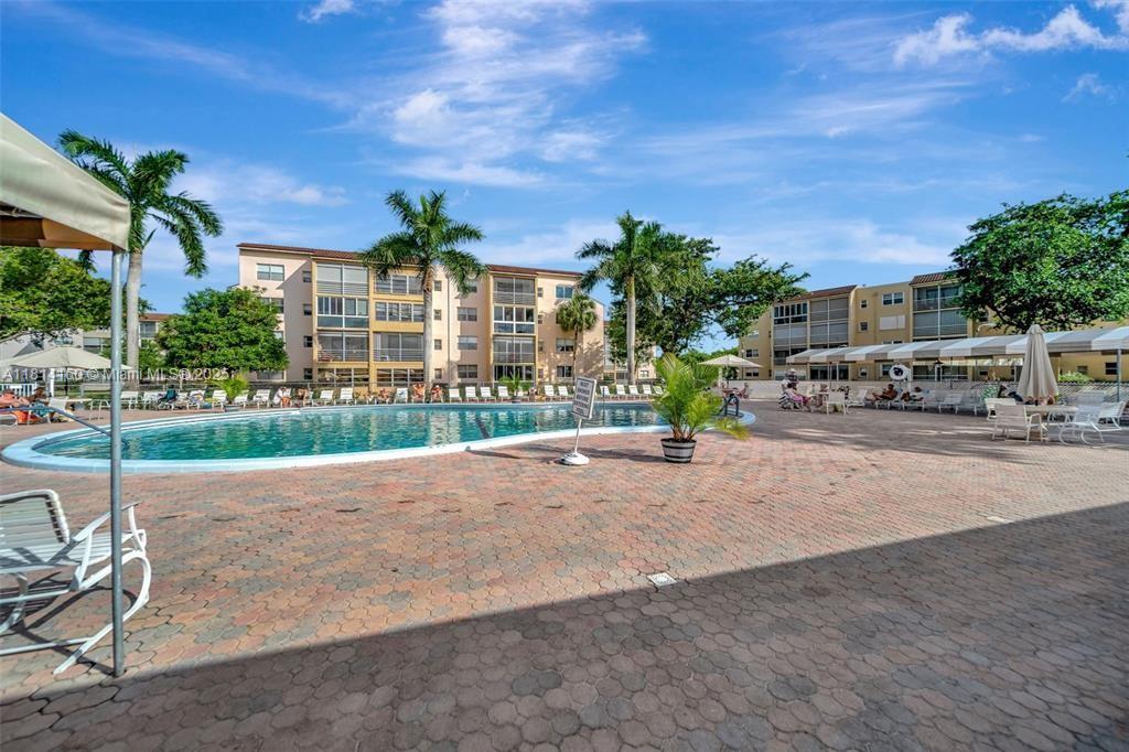 SOMERSET SEVEN CONDO - Residential