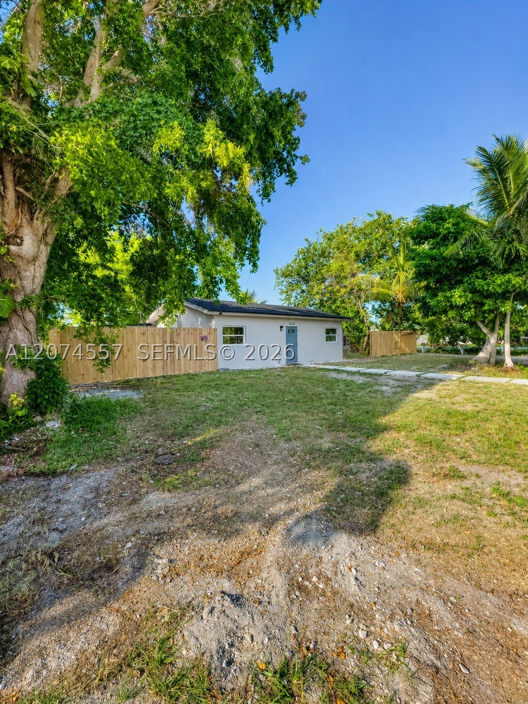 980 NW 13th St, Homestead FL 33030
