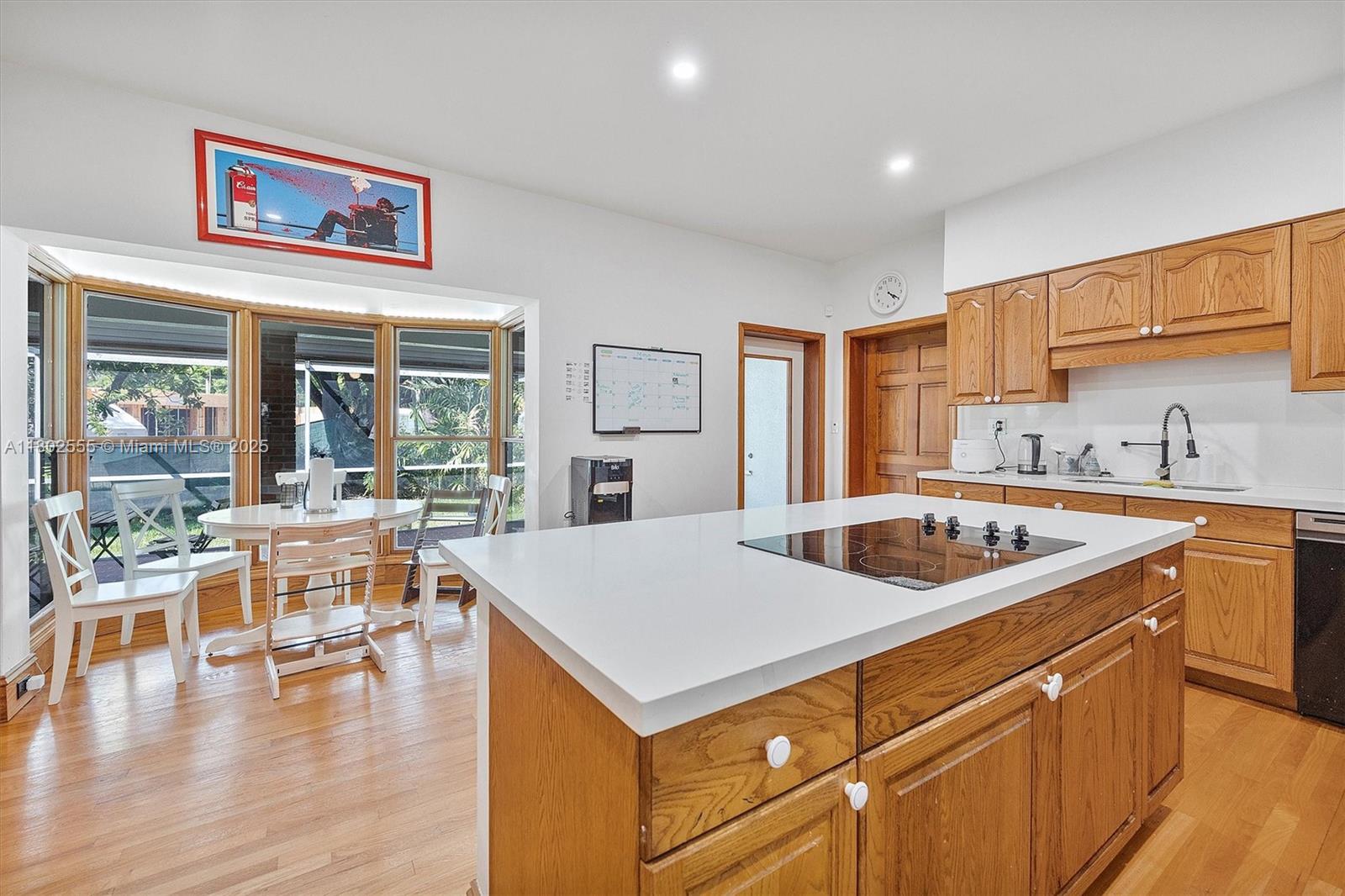 CORAL GABLES BISC BAY SEC - Residential