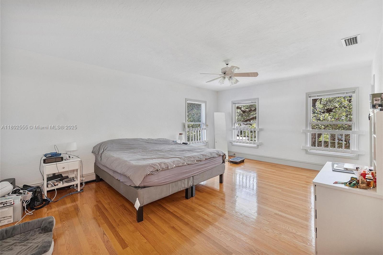 CORAL GABLES BISC BAY SEC - Residential